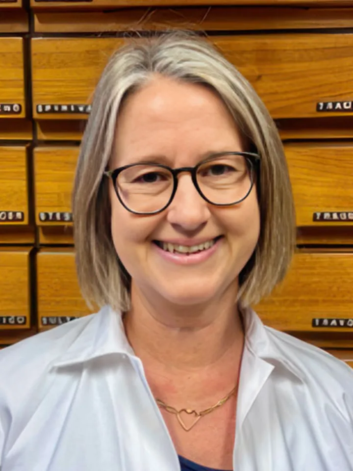 Porträt von Mag. pharm. Nina Sorger